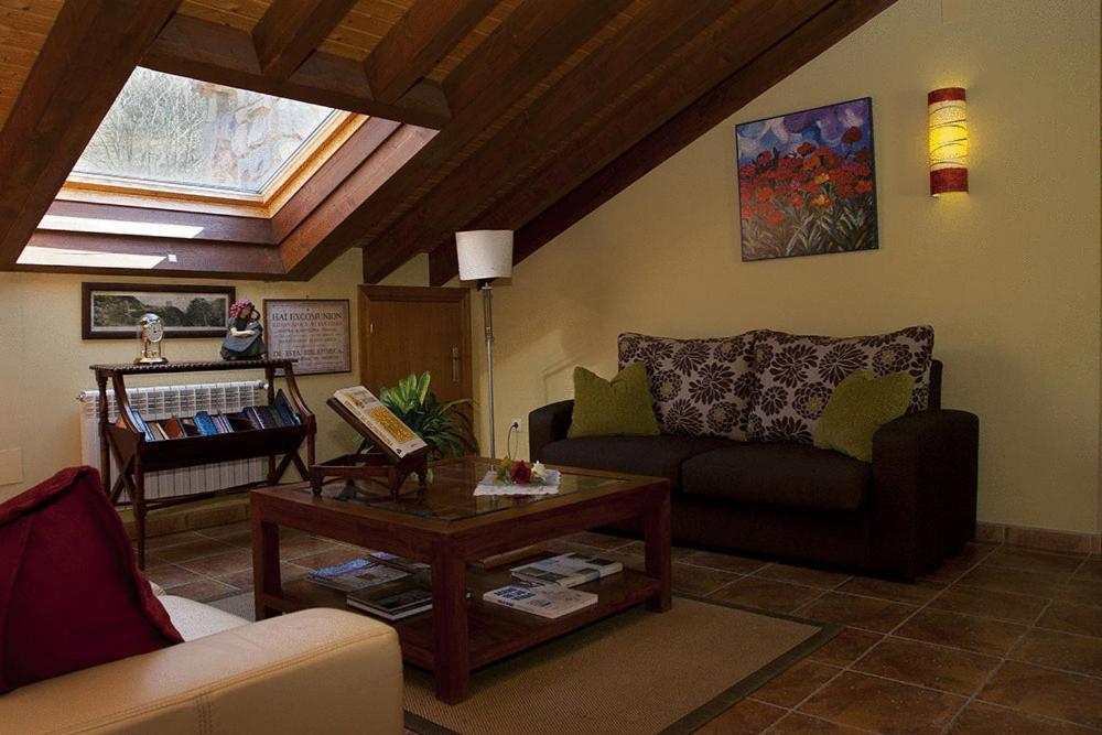 Hotel Rural Reciegos Complejo Agroturistico Caso Eksteriør bilde